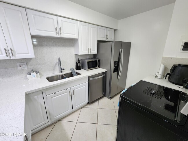 Photo - 2800 N Atlantic Ave Unit 709