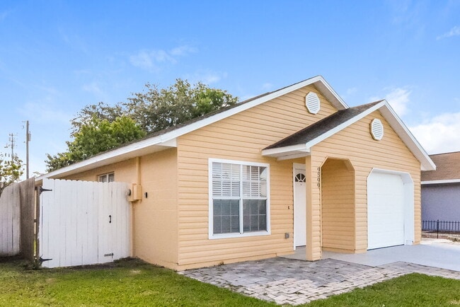 Photo - 9599 Lupine Ave