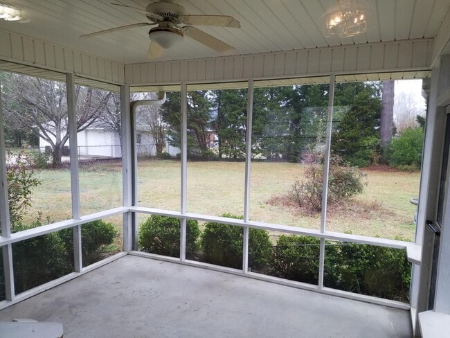 Photo - 2233 Garrison St