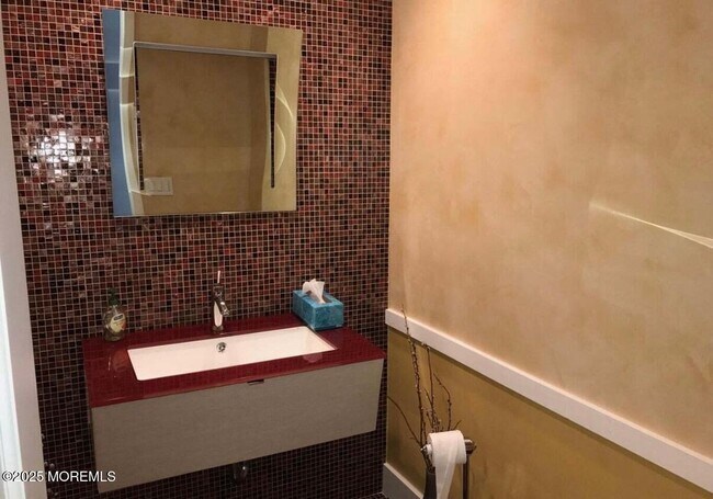 Photo - 5 Valley Forge Rd