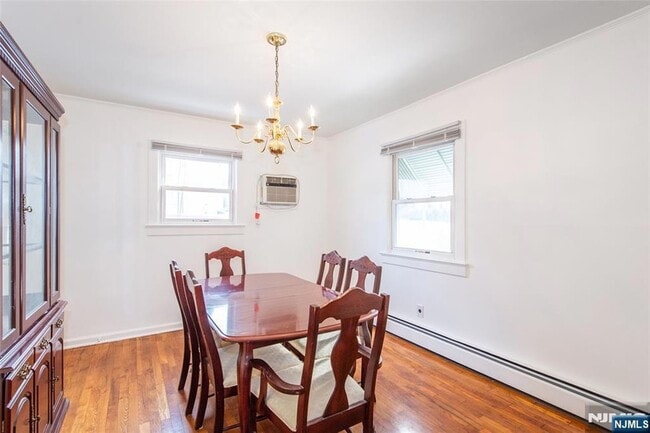 Photo - 116 Edison St