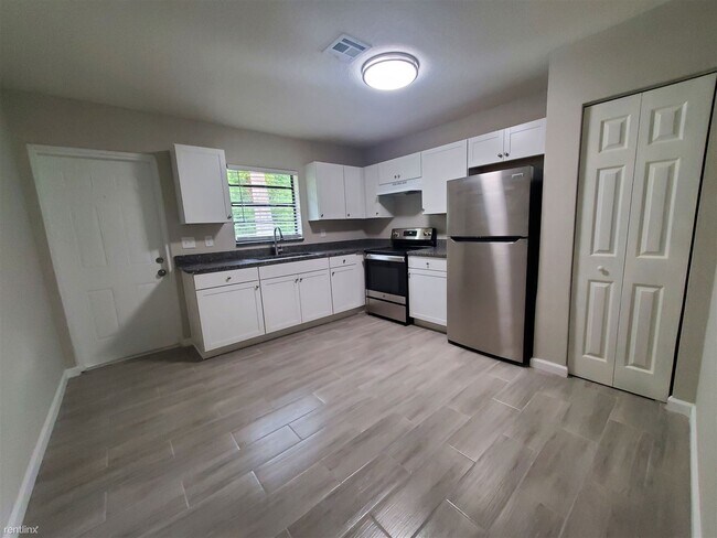 Photo - 2 br, 1 bath Townhome - 3300 South 7th Str...