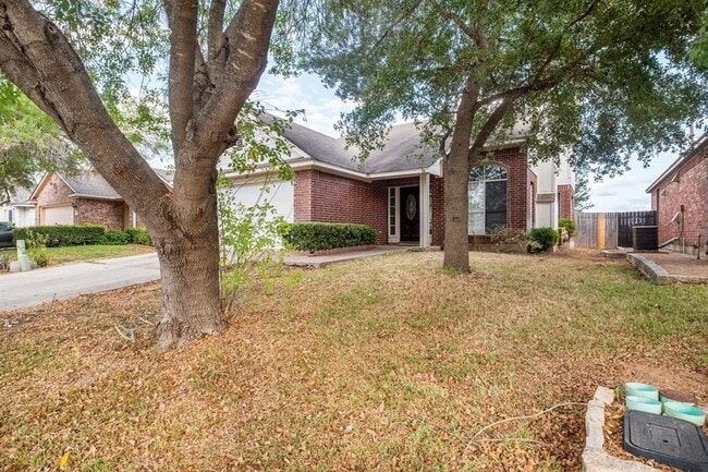 Photo - 3709 Crownover St