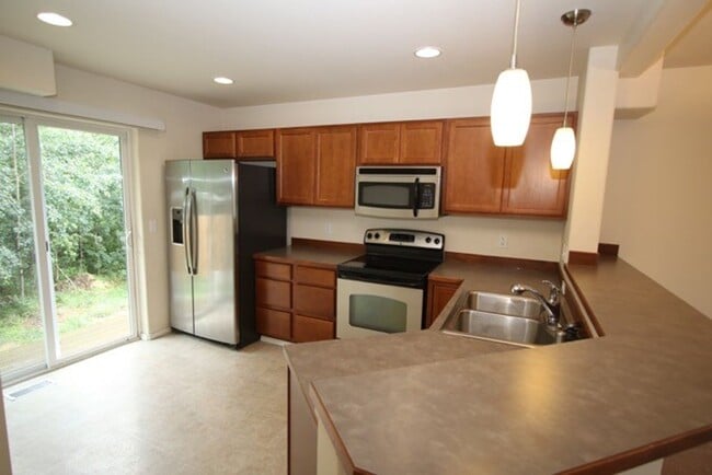 Photo - 3 Bedroom Condo in East Anchorage!