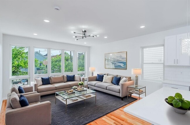 Building Photo - 85 Myrtle Ave