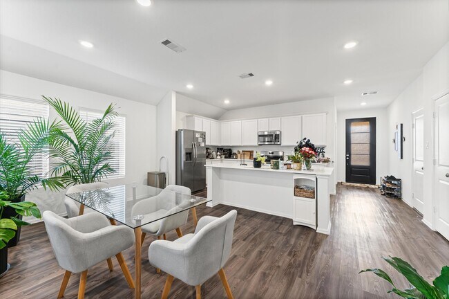 Photo - 31722 Harmony High Ln