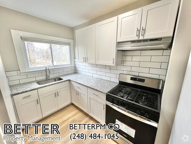 Building Photo - 104-108 Henderson St Unit 104 Henderson St. Rental