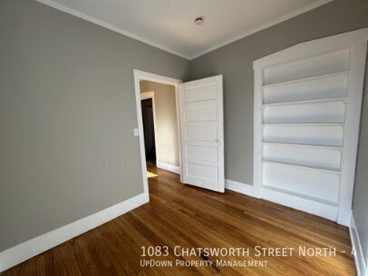 1083 Chatsworth St N Unidad 4
