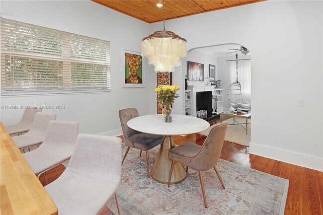 Photo - 1648 Adams St