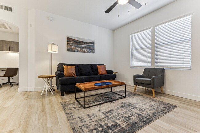 Photo - 9450 W Cabela Dr Unidad SI ID1054666P