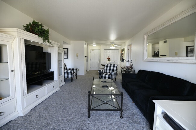 Photo - 1335 Summit Ave Unit ID1257507P