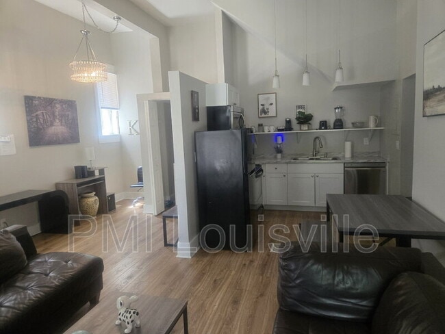 1156 S Brook St Unit 1
