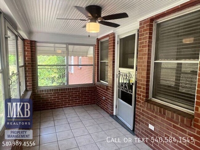 Photo - 6099 Franklin Rd