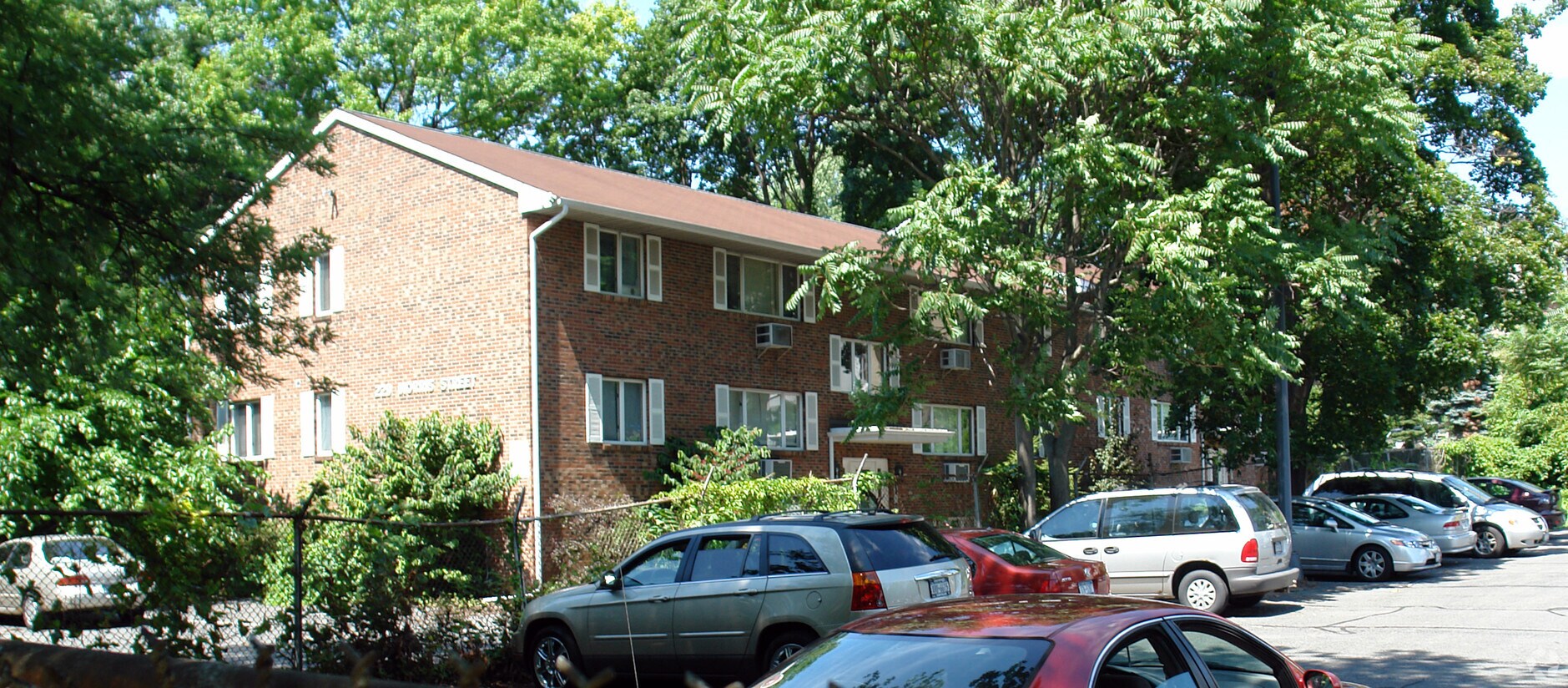 Photo - 229 Morris St