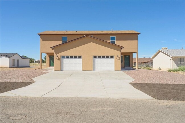 Building Photo - 250-252 W Acorn Dr Unit 1146-1 Chattels 250 W. Acorn Dr.