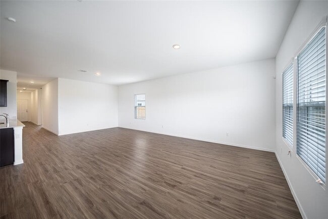 Photo - 117 Prairie Dog Town Dr