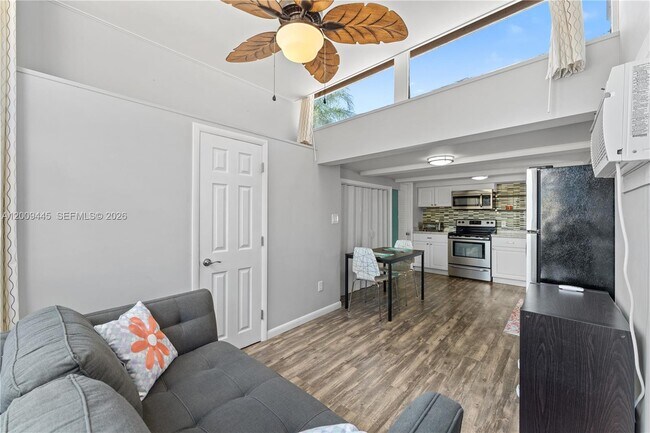 Photo - 2618 Monroe St Unidad B