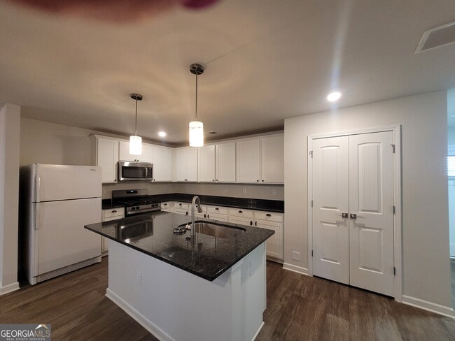 Photo - 220 River Meadow Dr