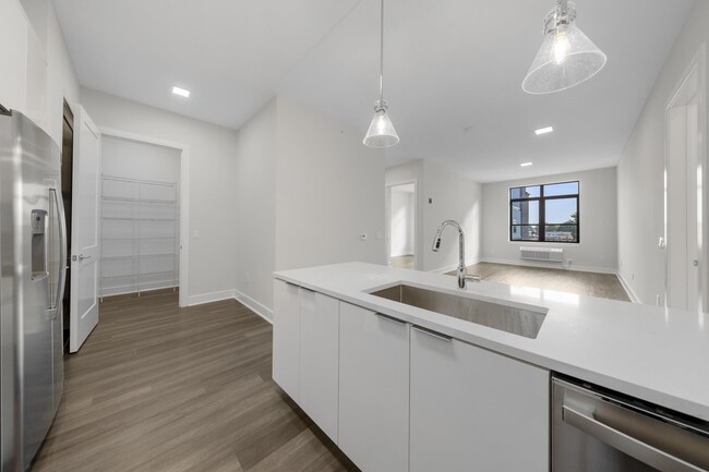 Photo - 121 34th St Apartamento Unidad 411