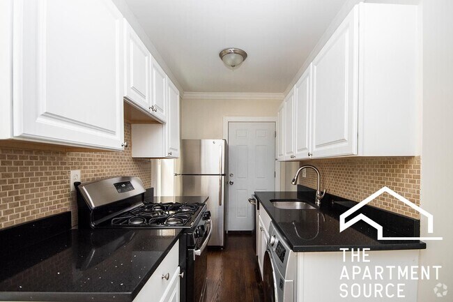 Building Photo - 839 W Cornelia Ave Unit 2S Rental