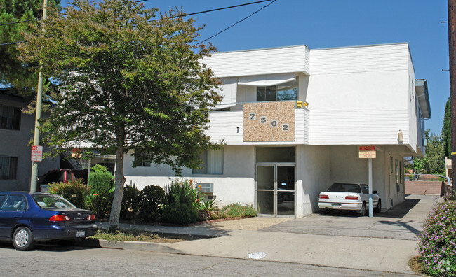 Building Photo - Canby Apartments