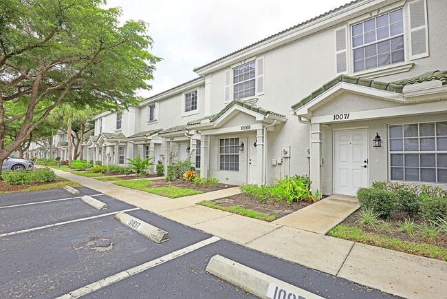 Building Photo - Cypress Landing 10067 Unit 10067 Spyglass Hill Lane Rental