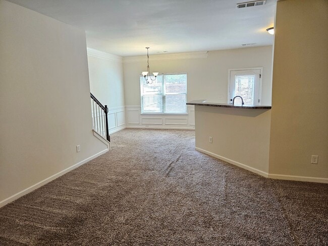 Photo - 649 Oakside Pl