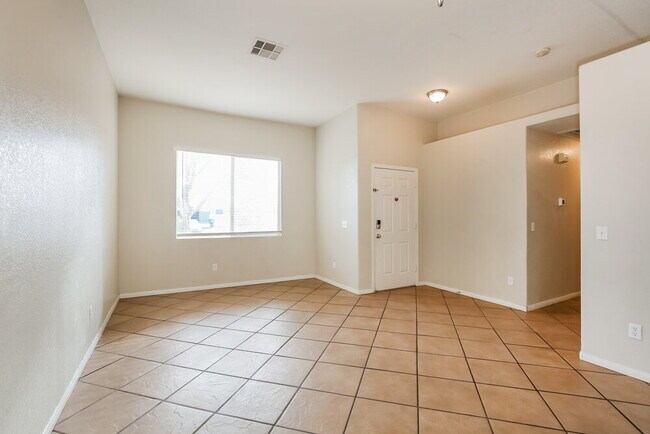 Photo - 2114 Heritage Ridge Ave