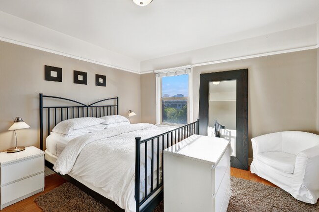 Photo - 311 12th Ave E Unidad C