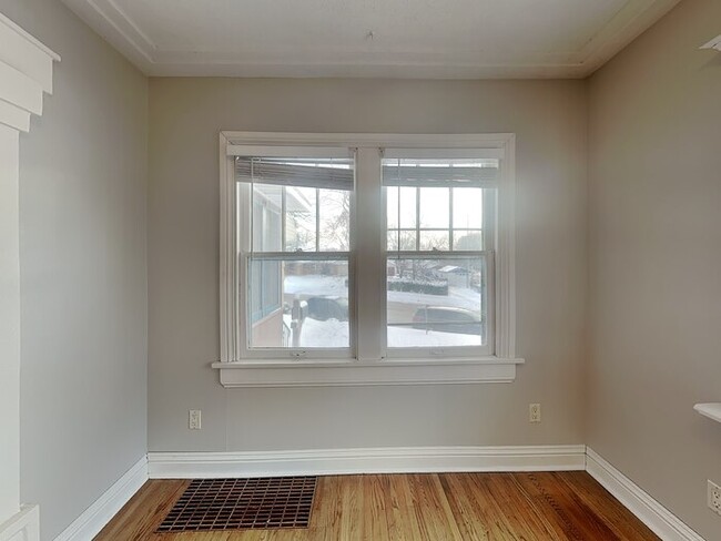 Photo - 3610 Oakdale Ave N