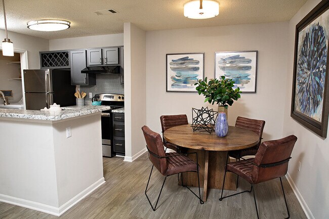 Photo - Nine Two Six West