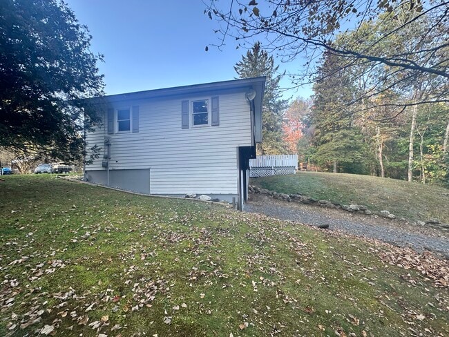 142 Bunker Hill Cir