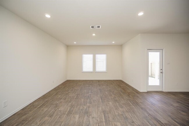 Photo - 5210 Becker Hills Ln