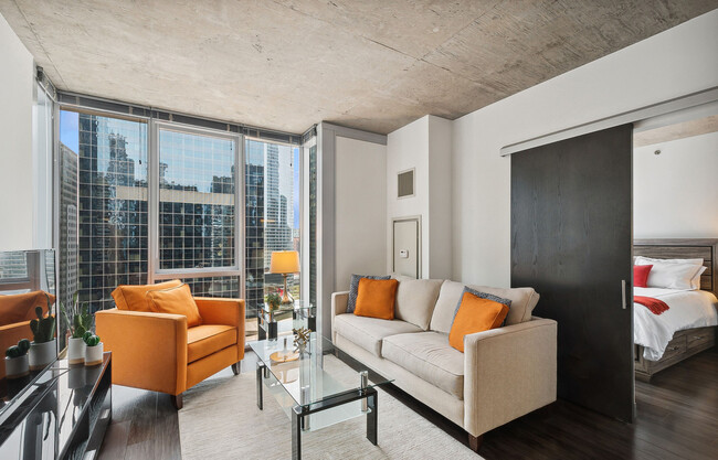 Building Photo - 215 W Lake St Rental