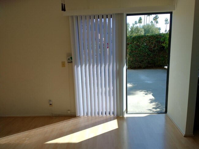 5314 Los Coyotes Dr