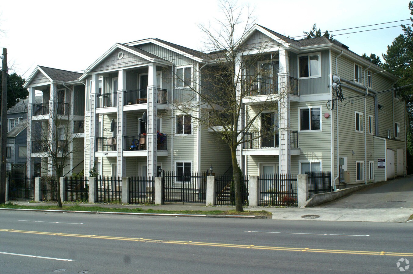 Photo - 5983 Rainier Ave S Apartments