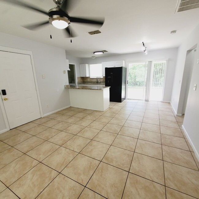 Photo - 2433/2435 Lola Avenue S Unit 2433