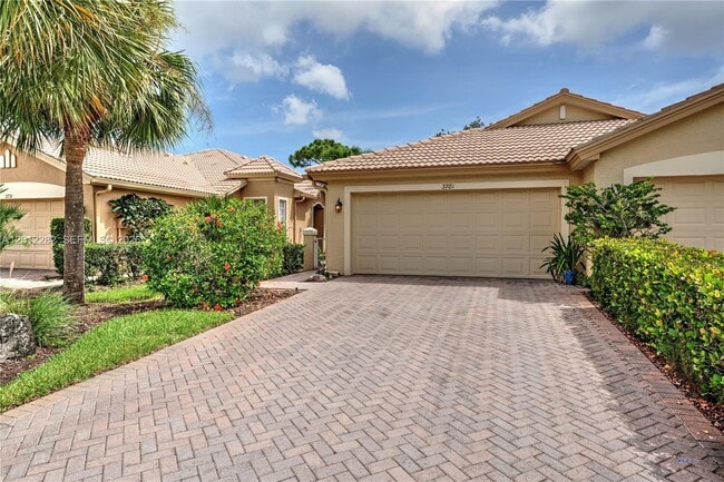 Photo - 3781 NW Willow Creek Dr