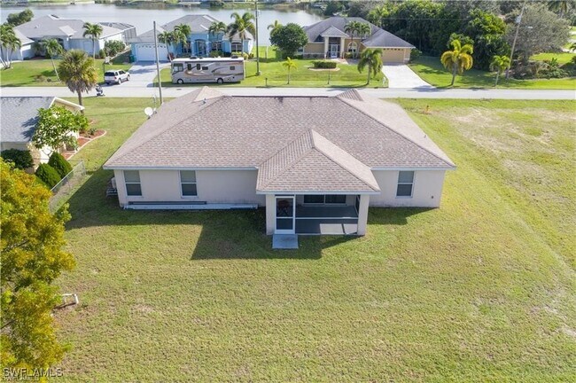 Building Photo - 2700 SW 15th Ave