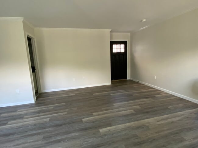 Photo - 1253 Ekaha Ave