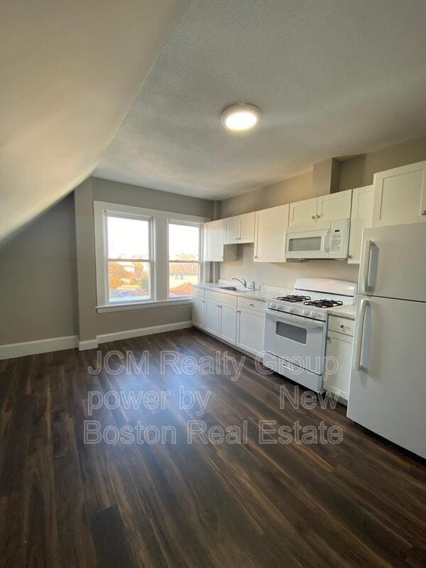 Building Photo - 65 Shepard St Unit - 3 3rd Floor