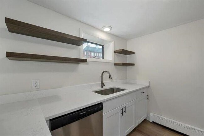 Photo - 9 Elm St Unit B