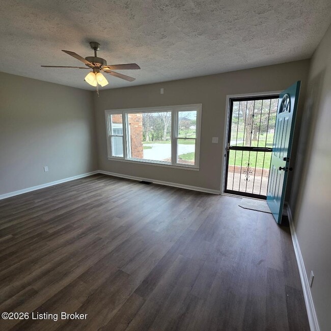 Photo - 2465 Chapeze Ln