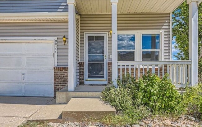 Photo - Beautiful Newly Remodeled Home in Roxborough Park