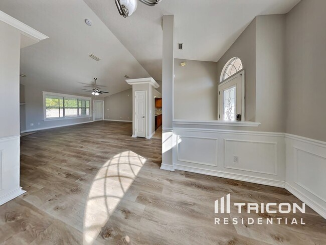 Photo - 2968 Majestic Oaks Ln