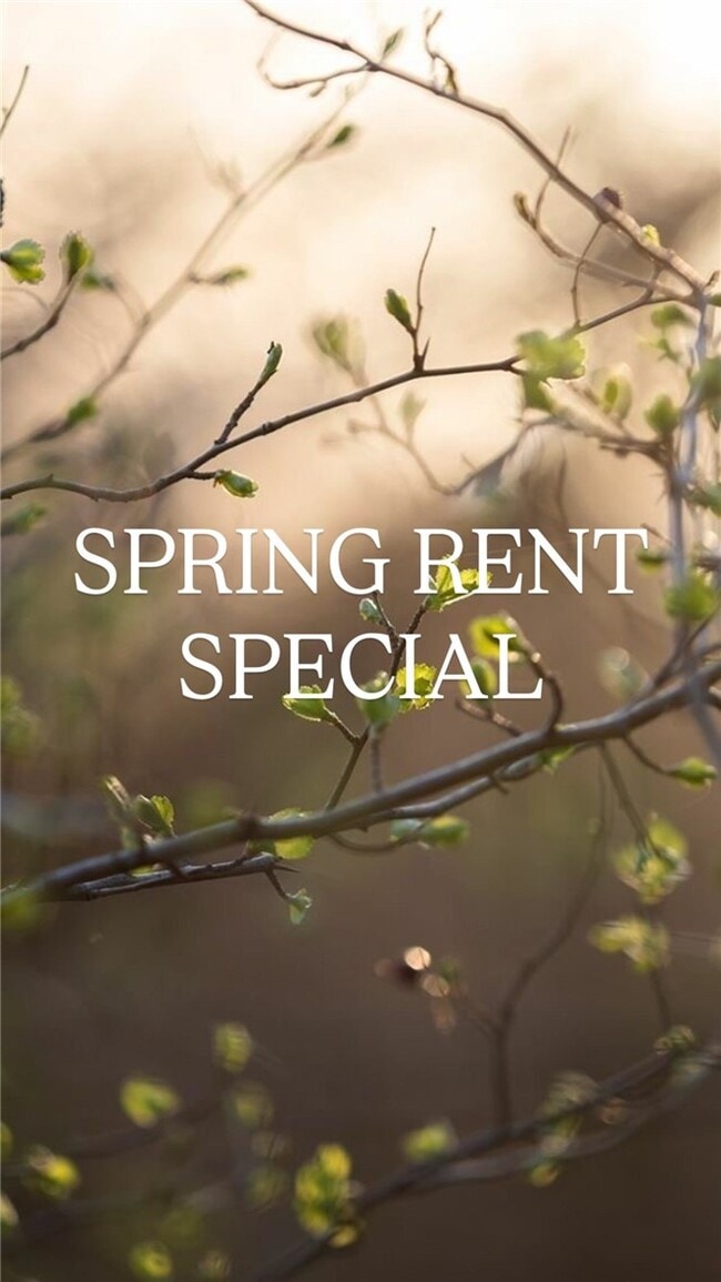 Building Photo - 1704 SW Casuarina Dr