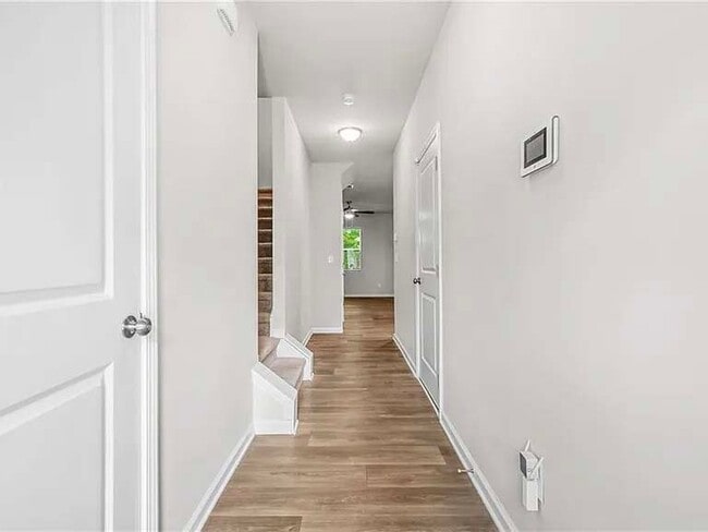 Photo - 3181 Meadowstone Ln SW