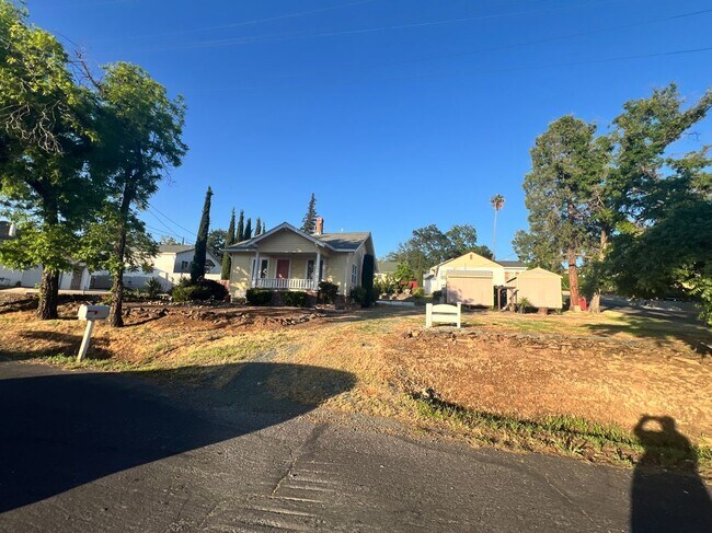 Photo - 314 S Arroyo Seco St
