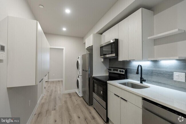 Building Photo - 3108 Haverford Ave Rental