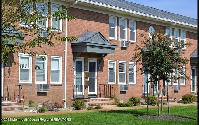 Photo - 310 Maryland Ave Unidad 33B